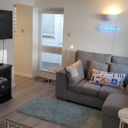 The Picture House Stylish Apartment In Fowey Extérieur photo