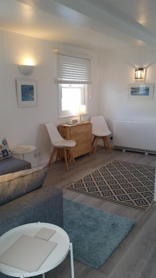 The Picture House Stylish Apartment In Fowey Extérieur photo