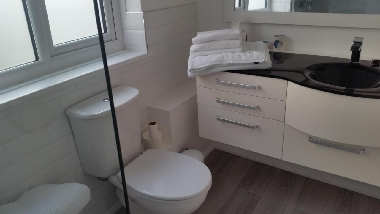 The Picture House Stylish Apartment In Fowey Extérieur photo