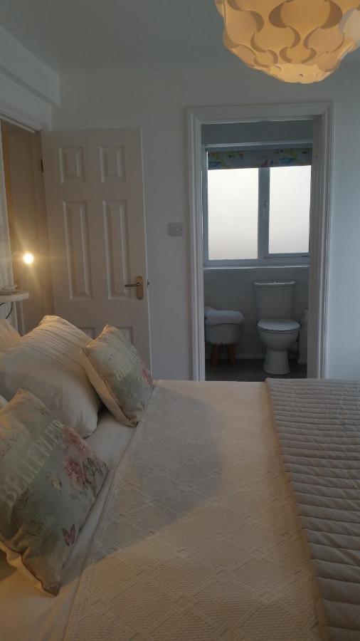 The Picture House Stylish Apartment In Fowey Extérieur photo
